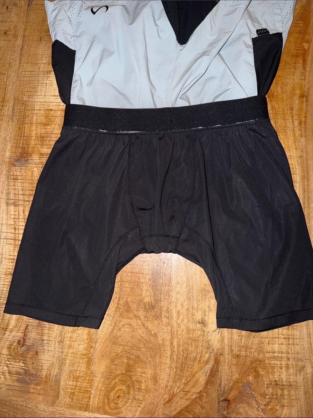 Men's Two-Tone Athletic Running Shorts in Black & White - Picture 6 of 7